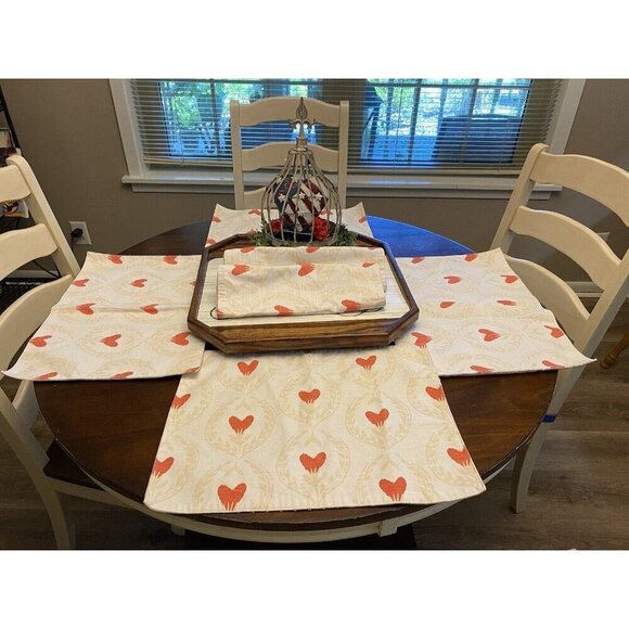 Set Of 6 Place Settings Hearts Placemats REVERSABLE hob nob on the other side - Picture 1 of 11